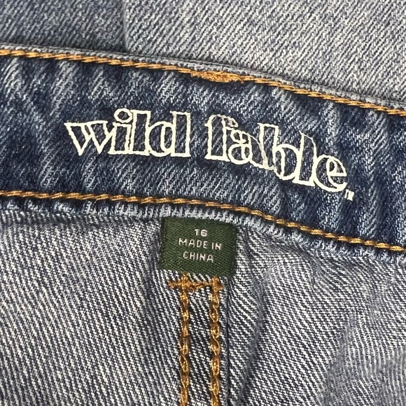 Wild Fable High Rise Shorts - Picture 4 of 4